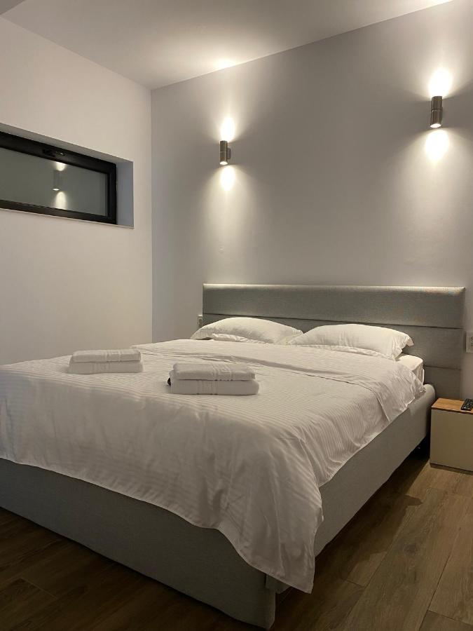 Sighetu Marmaţiei Modern House酒店 外观 照片