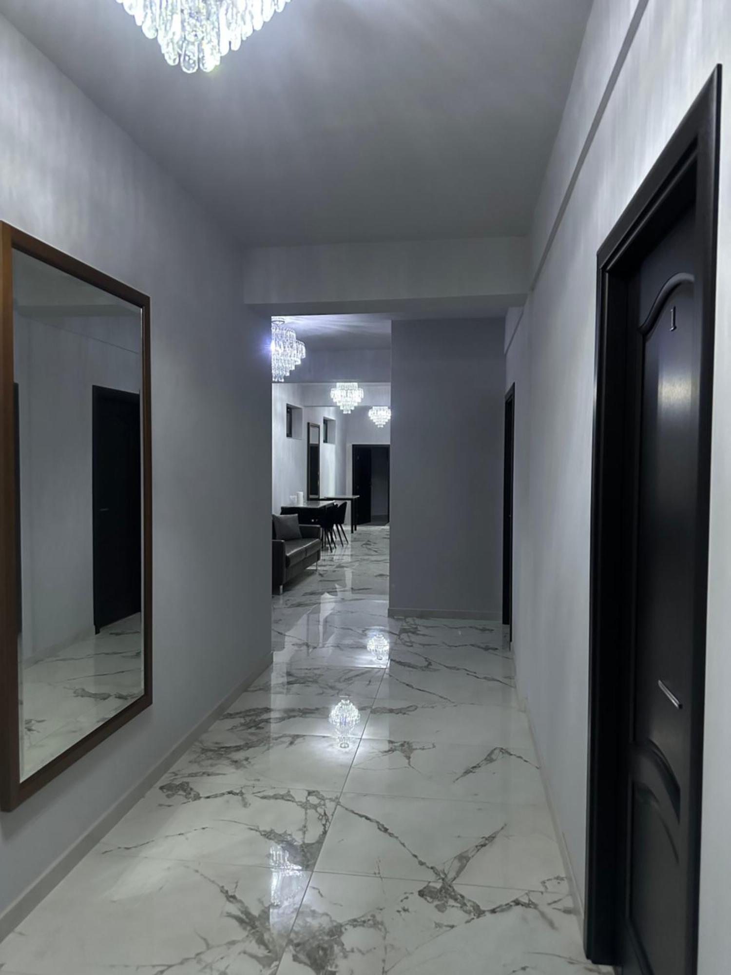 Sighetu Marmaţiei Modern House酒店 外观 照片